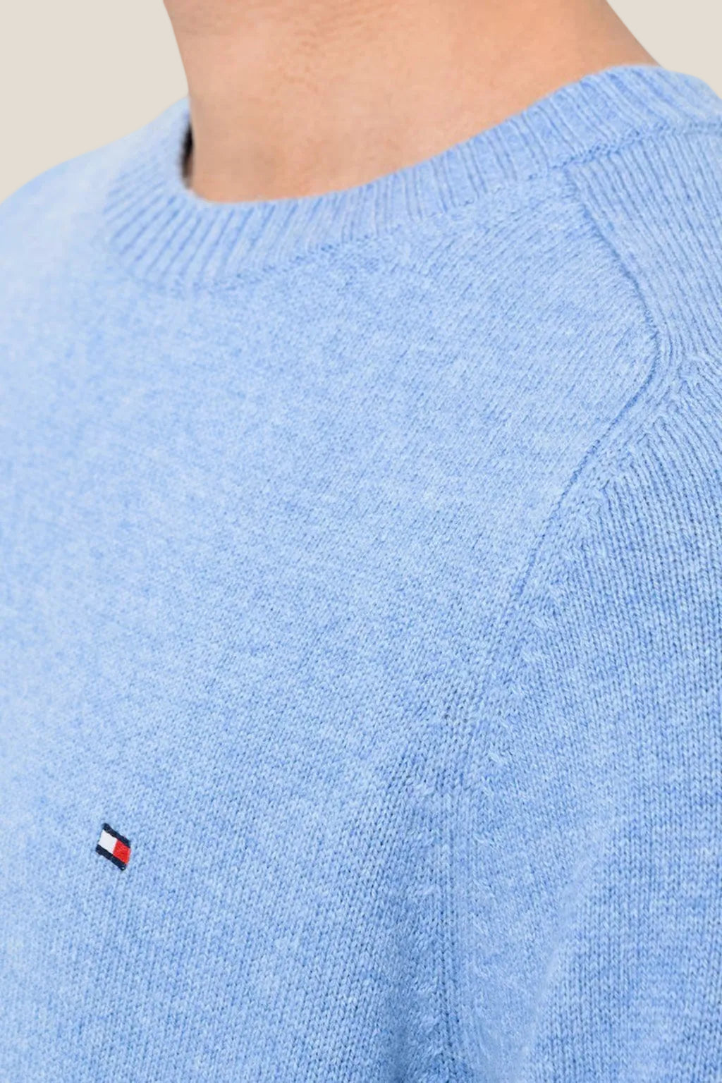 Maglione Girocollo In Lana Con Logo Bandierina Ricamato